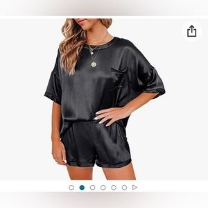 Ekouaer, Women silk satin pajama set, Size large.